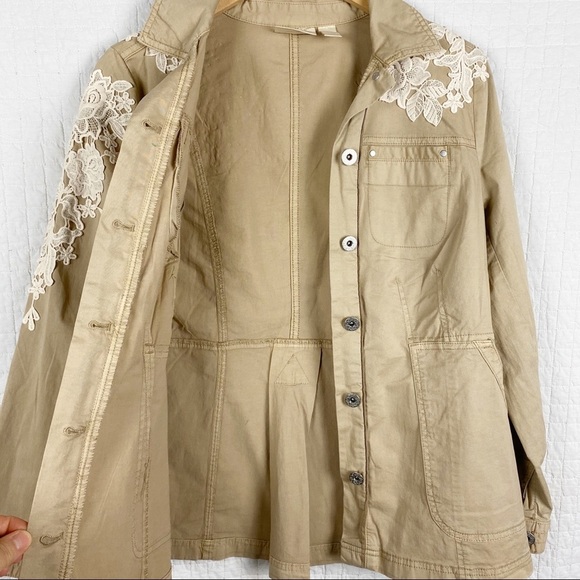 Chico’s Tan w/ White Appliqué Button-Up Jacket XS - Picture 2 of 8